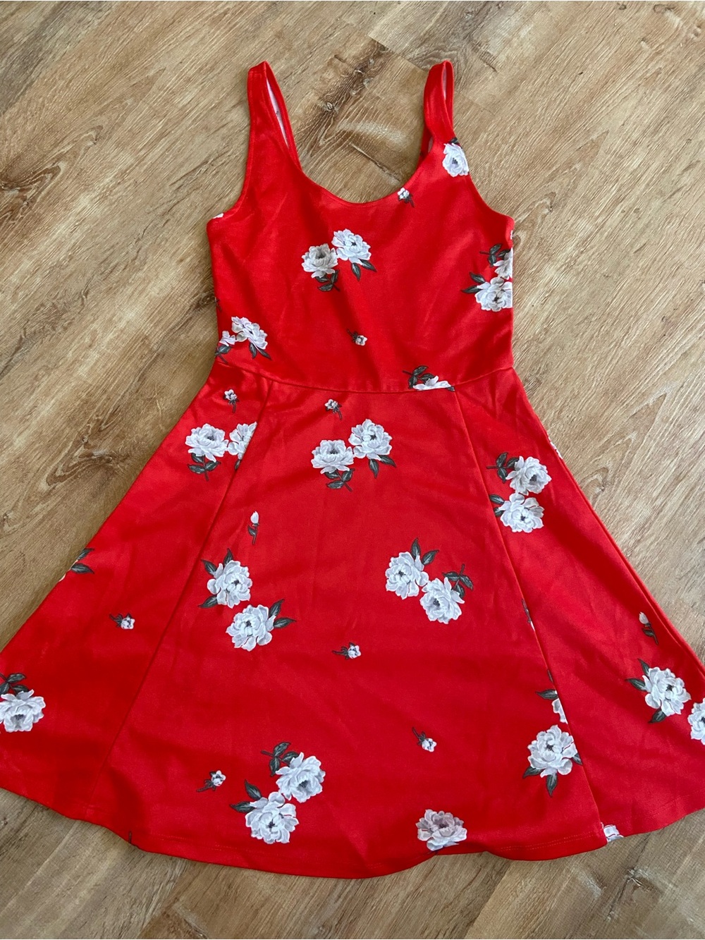 H&M Red Floral Sleeveless Skater Dress
